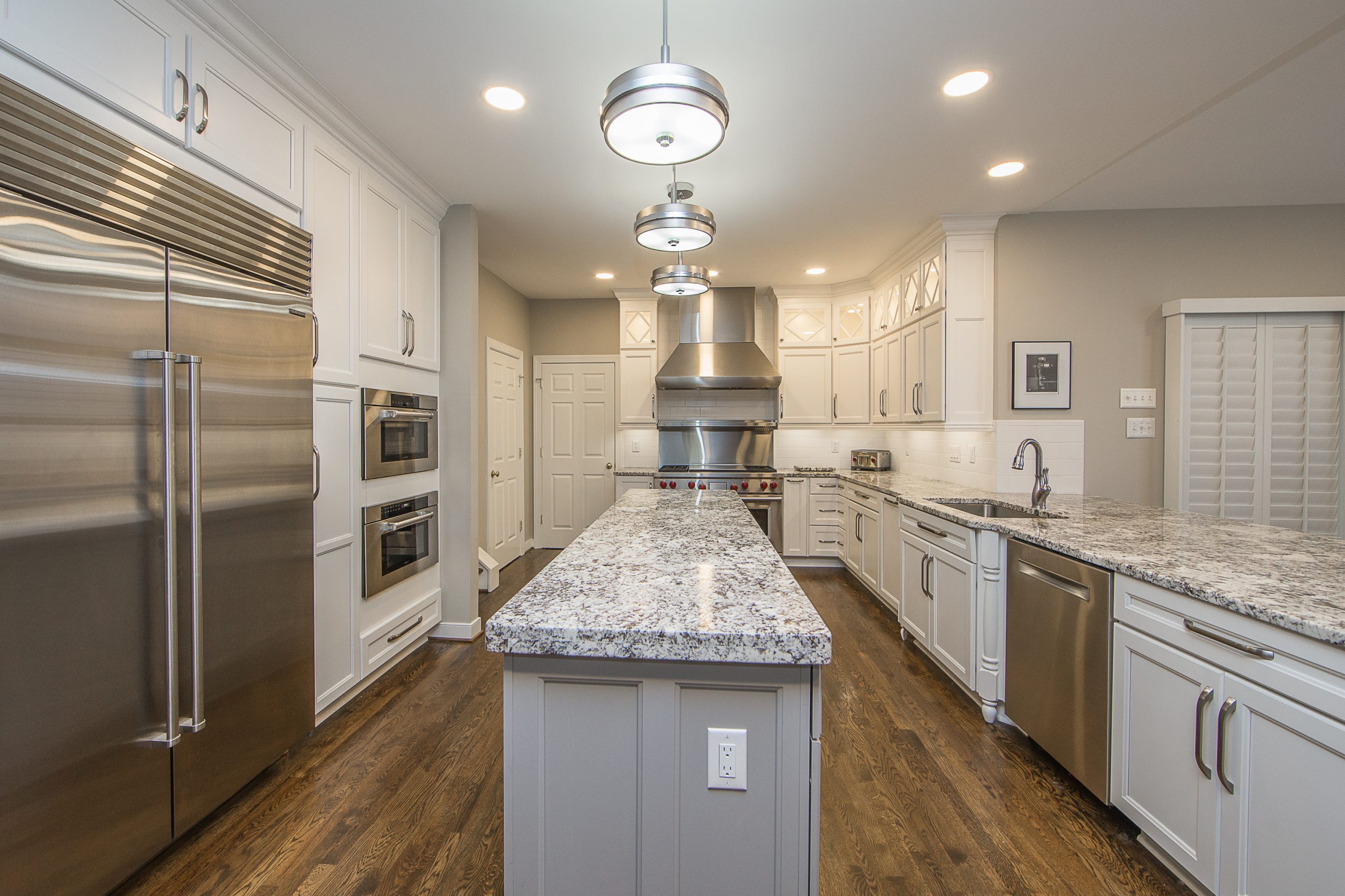 leo lantz kitchen remodel island w/ flowers
