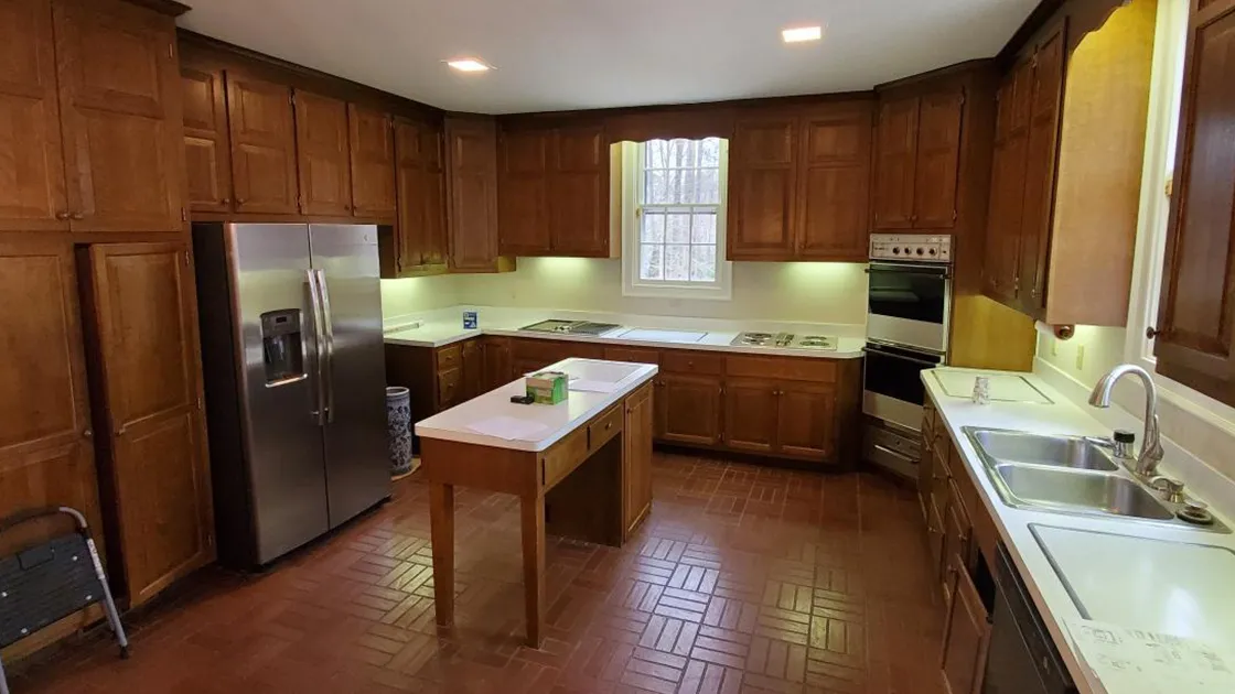 Leo Lantz - Bathroom Before Set 7