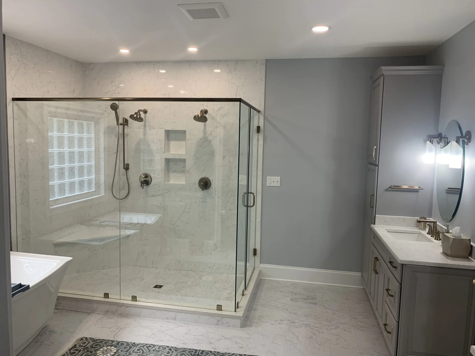 bathroom-remodel-virginia Leo Lantz - Bathroom Before Set 7